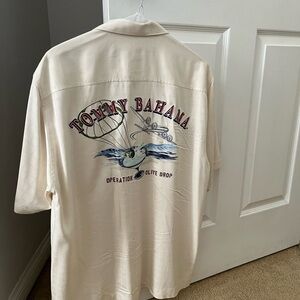 Vintage Tommy Bahama Operation Olive Drop 100% Silk Button Down